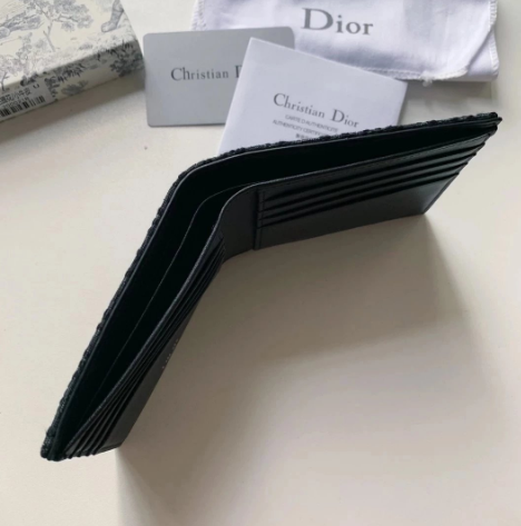 DIOR WALLET